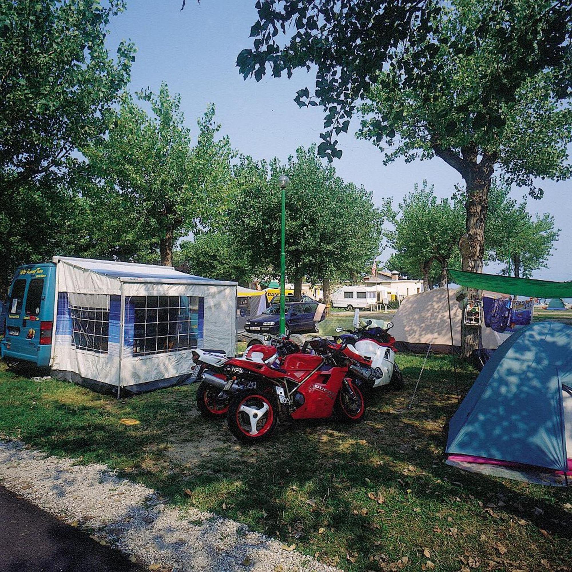 Camping Wien Песк'єра-дель-Гарда Екстер'єр фото